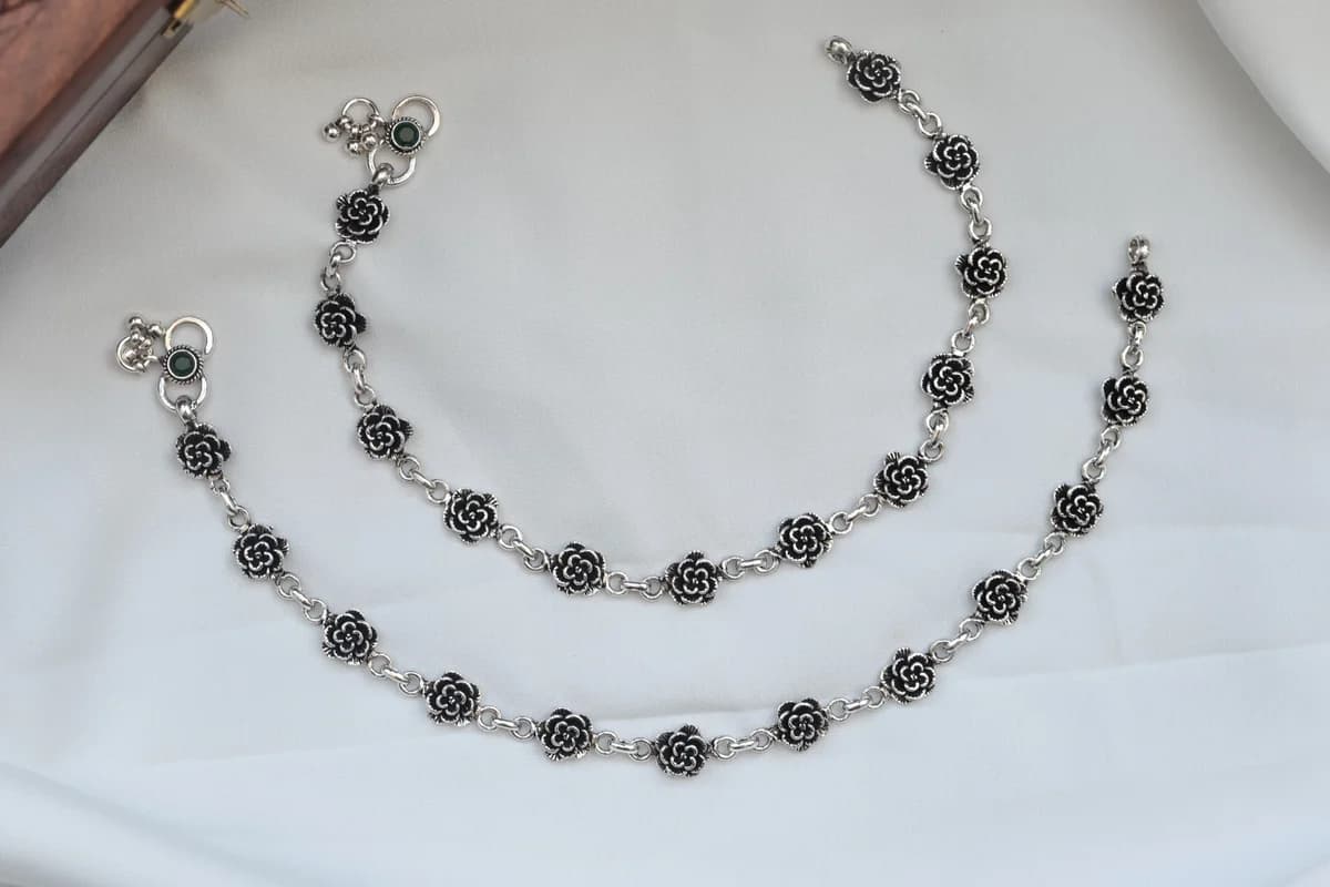 FLOWER OXIDISED PAYAL  thumbnail 3