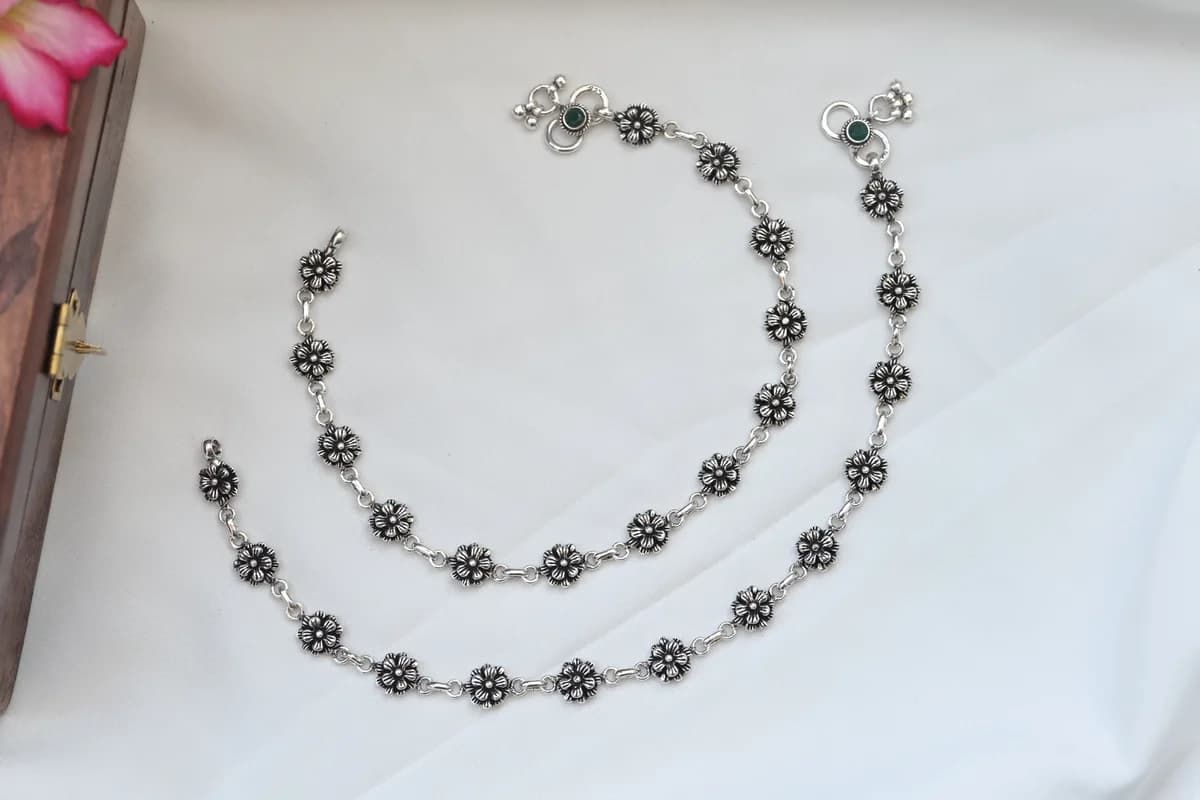 FLOWER OXIDISED PAYAL  alternate view