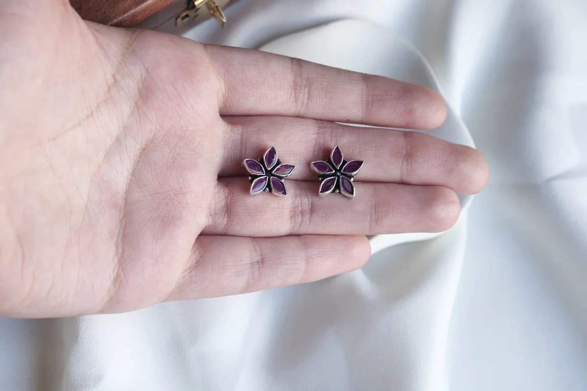 92.5 small studs  image 3